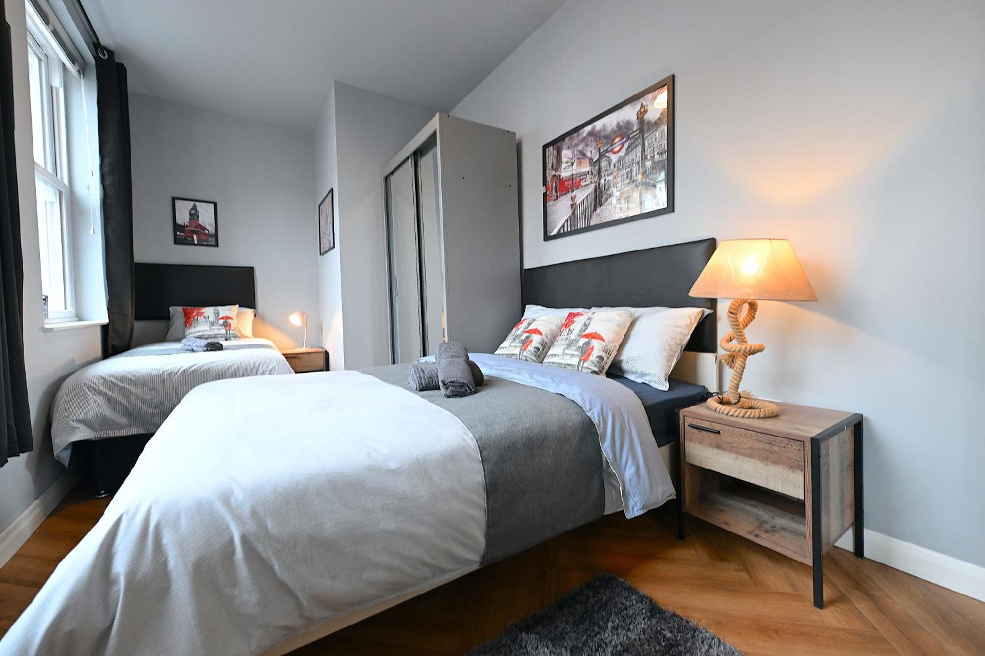 1 Bedroom Flat In Wood Green Piccadilly Line ロンドン エクステリア 写真